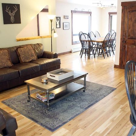 Pinecreek #E - 3 Bedroom - Pool And Hot Tub Access - Close To Town - Shuttle To Slopes Брекенридж Экстерьер фото